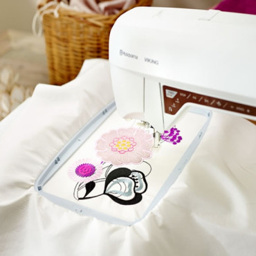 Husqvarna Viking Designer Topaz 40 Embroidery Sewing Machine